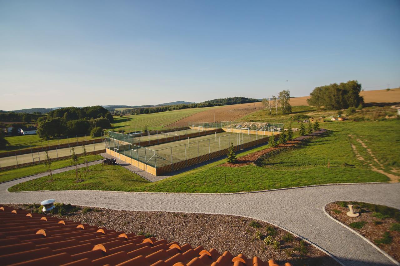 Statek Ceska Lipa Myslovice Hotel Klatovy Exterior photo